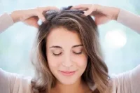 Xoa bóp trị liệu đau đầu theo Y học Cổ truyền